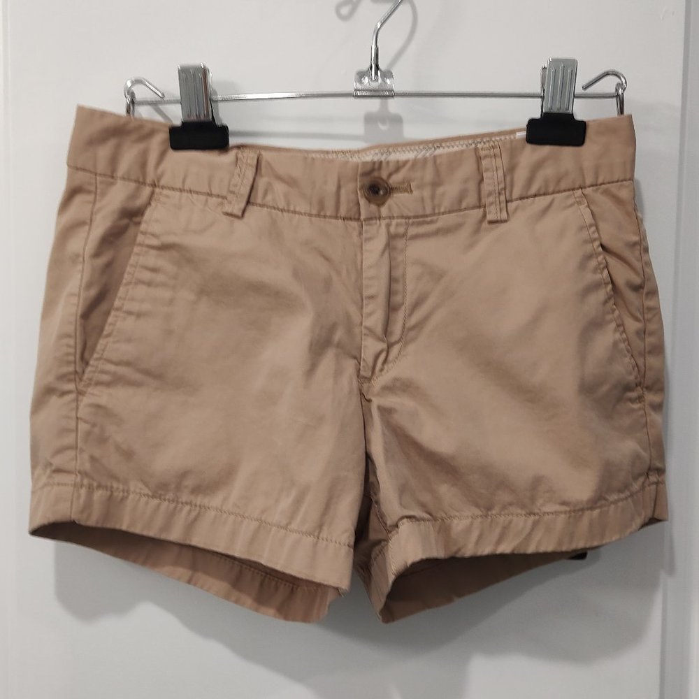 Uniqlo khaki chino shorts